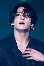 Hair foto bts taekook bts jungkook long hair styles jungkook foto jungkook. Pin By Artehq On Long Hair Jungkook Lotte Family Concert 2019 Jungkook Foto Jungkook Bts Jungkook