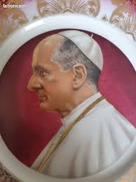 Lot de 2 assiettes en porceleine Winterling, pape Paul 6