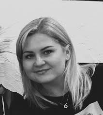 Nie umiera ten, kto trwa w pamięci żywych” ks. J. Twardowski Z ogromnym  żalem i smutkiem przyjęliśmy wiadomość o śmierci naszej koleżanki Marty  Galas. Pani Marta dla szkolnej społeczności była nie tylko '