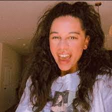 Katie Spears's Instagram, Twitter & Facebook