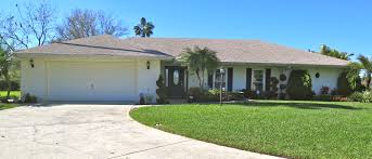 1487 Shorewood Pl Lakeland Fl 33803 Wow The View Home Lakefront Pool Executive 3 Bedroom 3 Bath 339 500 Lakeland Shorewood Zillow