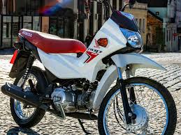 Moto mais barata da Honda em 2026 faz até 49,1 km com 1 litro; conheça