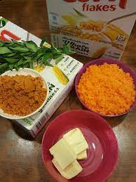 When i saw my friend made make sure you mash the steamed salted egg yolk as fine as possible so it can evenly coated on cornflakes. Seriously Addictive Snack Salted Egg Yolk Cornflakes Steemit