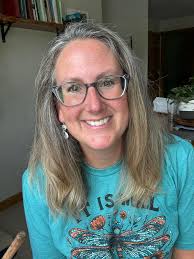 Hi Everyone, I'm sending out a wellness magazine this fall. DM me if you  would like to receive it! (ps. it's free) Featuring: -recipes by a  dietitian -clarity