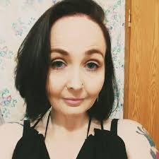 Jennifer Nickless's Instagram, Twitter & Facebook