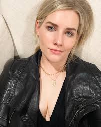 Abbey Monnin (@abbeyroadrose) • fotos e vídeos do Instagram