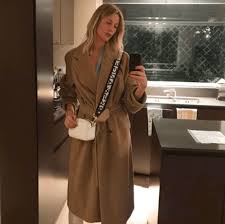 A quanto pare, infatti, il piccolo brownie è diventata papà della pelosissima kate, che nelle stesse ig stories di alessia si vede passeggiare per casa. Avete Mai Visto Dove Vive Alessia Marcuzzi Appartamento Elegante Foto