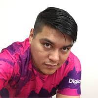 Albert Recinos's Instagram, Twitter & Facebook