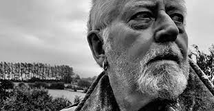 Jun 15, 2021 · sommaren 2022 ska lundell, som fyller 72 år i november, ut på ännu en turné. Review The Poet Ulf Lundell In High Form