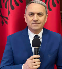 Arben Bici, Mjeshtër i futbollit dhe fotografisë…!