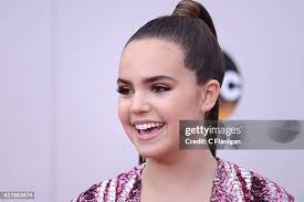 Actresses Dani Thorne and Bella Thorne attend the 2016 American Music...  News Photo