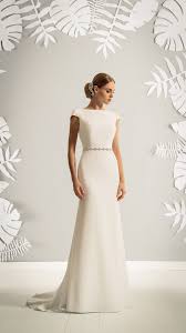 Hochzeitskleid im viktorianischen stil in goldenem stoff, schönes handgefertigtes unikat hochzeitskleid, perfekt für eine strandhochzeiten. Hochzeitskleid Mode De Pol Elizabeth Modell 3362t Brautkleid Brautkleider Hochzeitskleid Hochzeitskleider Brautmode Brautmode Brautkleid Kleid Hochzeit