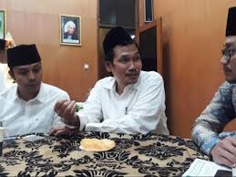 Dari wikipedia bahasa indonesia, ensiklopedia bebas. Santri Hendaknya Jaga Ucapan Dan Tidak Umbar Keburukan Orang