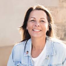 Alexandra Wirth's Instagram, Twitter & Facebook