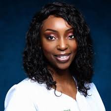 Hi friends! 👋🏽 I can't believe how fast my project is going. Damian  Chimenti and his construction team have superpowers 🦸🏼‍♂️ Lol 🤣  Ceiling/roof tresses loaded. By the look of things, we