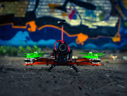 Hier mussten vorher aufwendig formen gegossen werden. 8 Tolle Quadcopter Aus Dem 3d Drucker 3d Make