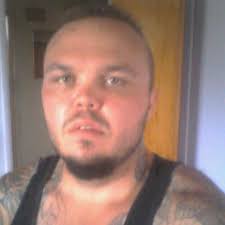 Anyone ever had a valve cover bolt strip the threads