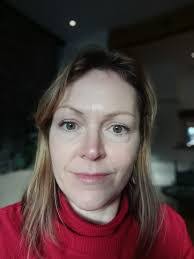 Lisa Ashmore's Instagram, Twitter & Facebook