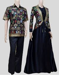 Inspirasi model gamis cantik modern batik long dress, batik | contoh desain baju gamis batik baru. 27 Koleksi Baju Batik Couple Muslim Modis 2021