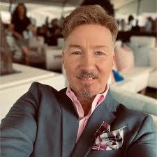 Lynn Terhune's Instagram, Twitter & Facebook