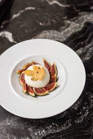 La Foret Noire Nathalie Roux Photographe Culinaire Restaurant Lyon En 2020 Photo De Plats Foret Noire Culinaire