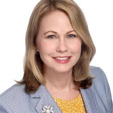 Colette Rogers's Instagram, Twitter & Facebook