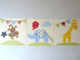 Drei Wunderschone Stoffbilder Auf Keilrahmen Fur S Kinderzimmer Motive Elefant Mit Luftballon Giraffe Wimpelke Stoffbilder Kinder Zimmer Kinderzimmer Dekor