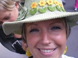 Elsa Jolly's Instagram, Twitter & Facebook