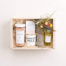 Valentine's Day | Spa gift box, Gift baskets, Diy gifts