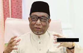 Demikian kata menteri kewangan, tengku datuk seri zafrul tengku abdul aziz ketika ditanya sama ada kerajaan merancang untuk memperkenalkan pakej rangsangan baharu selepas melaksanakan semula perintah kawalan pergerakan (pkp) 3.0 bermula hari ini sehingga 7 jun depan. Fedtri Yahya Tak Bagi Dakwah Orang Muda Kahwin Awal Ini Sebabnya Coretan Diari Viral