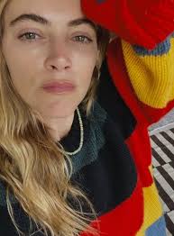 La última película de Emili Wickrrsham 🔥 🔔Mira el tráiler 🎬:👉👇👇👇  https://www.notifresh.com/share/unusual/F2Wt3c