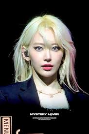 LE SSERAFIM the only K-Pop Girl Group 4th Gen to perform at Coachella and  #VMA Pre-show in the same year, 2 years after their debut only!