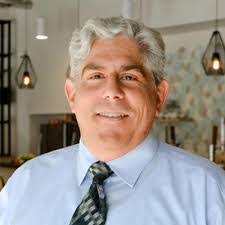 Steven Bay's Instagram, Twitter & Facebook