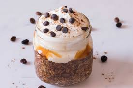 You won't believe how low in calories this recipe is given the fact it tastes like you're diving into a slice of cheesecake. Overnight Oats With Coffee