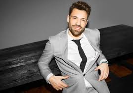 Λευτέρης κιντάτος, κωνσταντίνος αργυρός στίχοι: Kwnstantinos Argyros Me Ta Aderfia Moy Eimaste Ta Prwta Tridyma Poy Eginan Me Gpop Gr