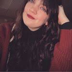 Amber Mizell's Instagram, Twitter & Facebook