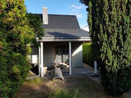 Vorderansicht Mit Terrasse In 2020 Urlaub Am Meer Hallenbad Hundestrand