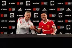 Whether it's the very latest transfer news from old trafford, quotes from an ole gunnar solskjaer press conference, match previews and reports, or news about united's. A8iyhy2fh3iqkm