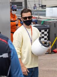 Zendaya and tom holland kissing in his car. Tom Holland Dons A Pale Yellow Sweater And Shades At The Grand Prix In Monaco Geeky Craze