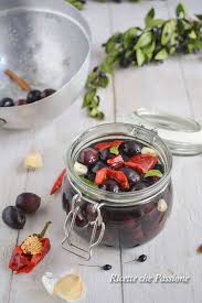 Olive Nere In Salamoia Ricetta Calabrese Ricette Che Passione