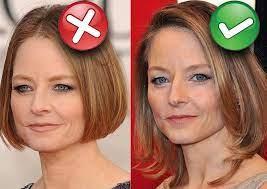 Nella seguente guida indico i 5 tagli di capelli che ringiovaniscono le donne. 7 Tagli Di Capelli Che Invecchiano Le Foto Da Non Mostrare Al Parrucchiere