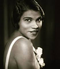 THE GLORY OF HARLEM LIVES!. The glory of Harlem is just one example…