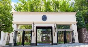 嵐の大野智演じる鮫島零治の自宅のロケ地はなんと横浜の迎賓館 outdoor decor outdoor garage doors