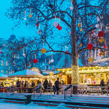 Die frage danach, seit wann es weihnachten gibt, beantwortet allerdings noch nicht, seit wann weihnachten auch in deutschland gefeiert wird: Es Weihnachtet Sagenhafte Weihnachtsmarkte Ausserhalb Deutschlands Reise
