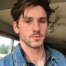 Christian Davies's Instagram, Twitter & Facebook