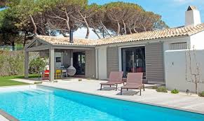 Location Prestige Maison Le Bois Plage En Re Villa Contemporaine Spacieuse Signee Par Un Des Architectes Les Plu Villa Contemporaine Maison Ile De Re Maison