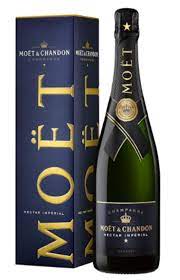 Der champagner moet kommt aus einem renommierten haus und ist einer der beliebtesten champagnermarken der welt. Moet Chandon Nectar Imperial Champagner Kaufland De