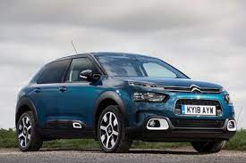 Despite its switch in status, the 2018 c4 cactus hasn't had a size reduction. Car Deriv Specs Selection Parkers