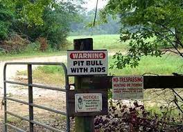 Are these signs meant to make you laugh or scare you away?. Here Are The 25 Most Brilliant No Trespassing Signs Ever Atchuup Cool Stories Daily