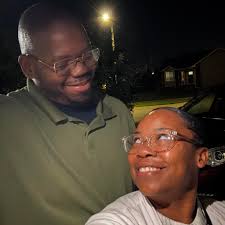 What are some good Christian rappers to listen to?